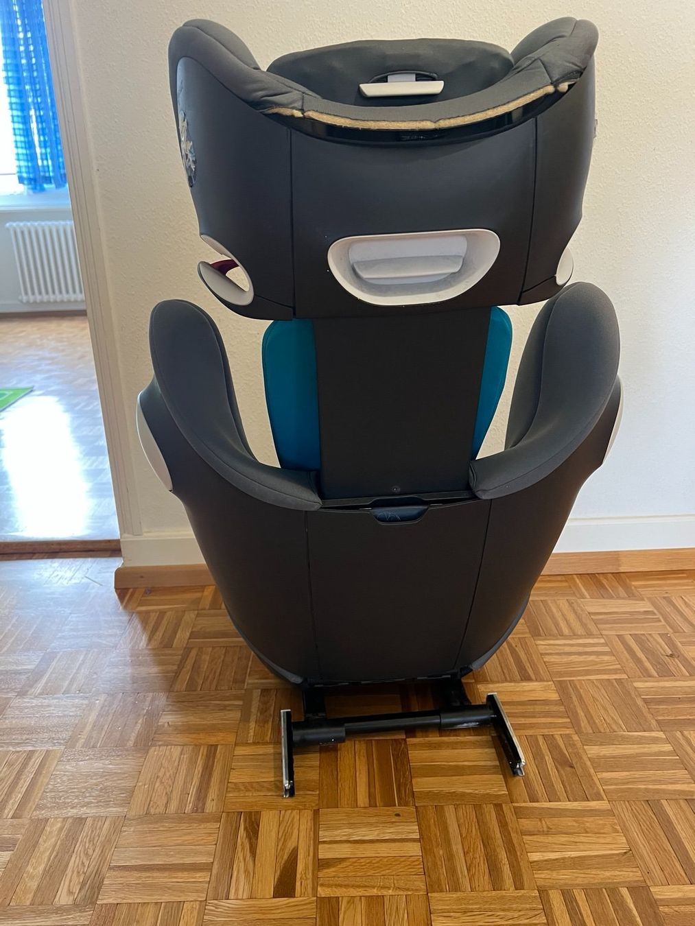Cybex Auto-Kindersitze: CYBEX Solution Q2-Fix Plus ISOFIX,15-36 kg, très peu utilisé – Gebraucht aus LAUSANNE von christopher14 3