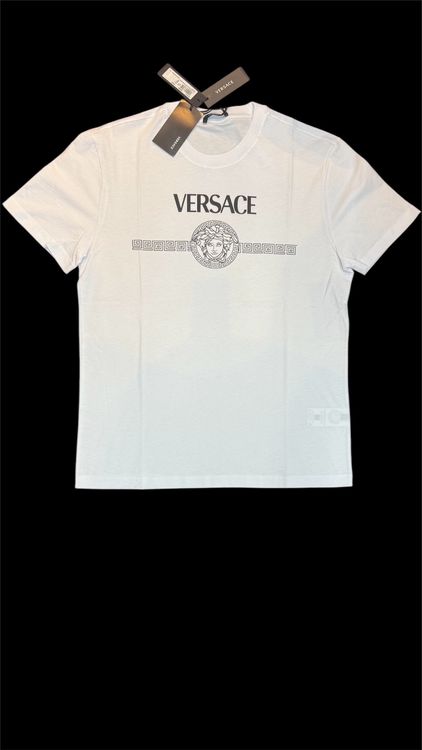 Versace T-shirt: Versace White Medusa Print T-Shirt – Zeitloser Luxus in L un – Usato da Lachen SZ venduto da HelvetiaLuxury 1