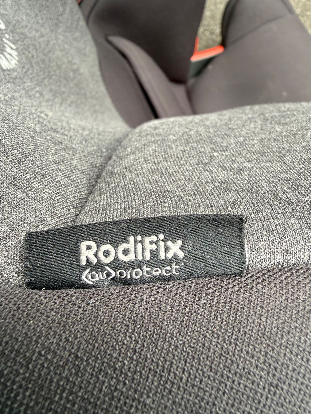 Maxi-Cosi Seggiolini per auto: Maxi-Cosi RodiFix AirProtect Kindersitz – Usato da Schaffhausen venduto da Gleisi06 3