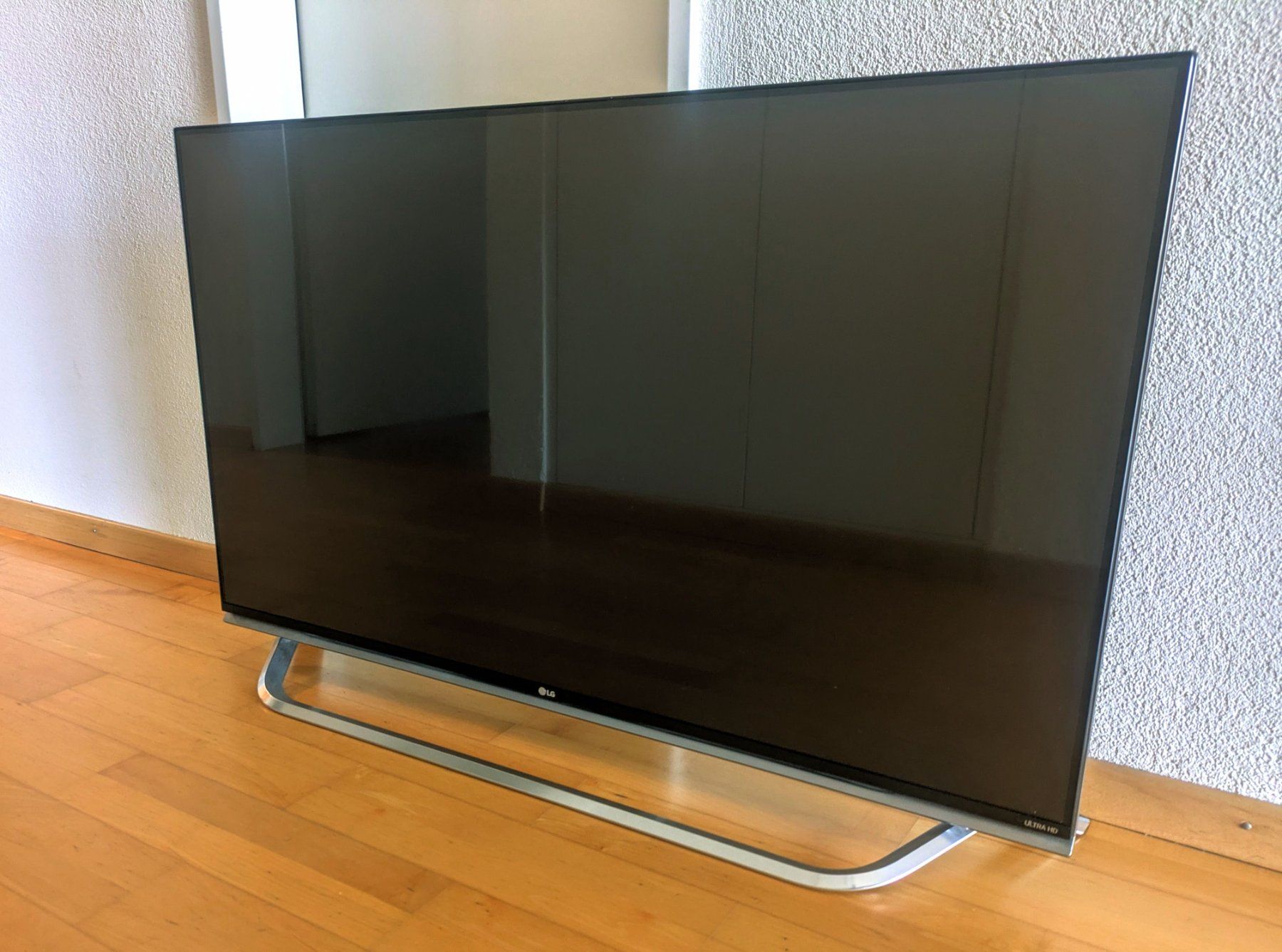 LG Fernseher: LG 49UF850V – Gebraucht aus Zürich von Mattasan
