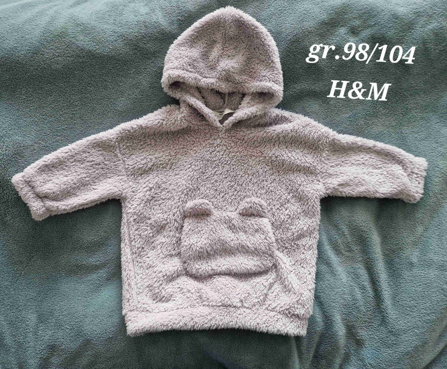 H&M Maglioni & Felpe: Fleece Kuschel Pullover mit Kapuze Grösse 98/104 – Usato da Heimberg venduto da Eleanor20