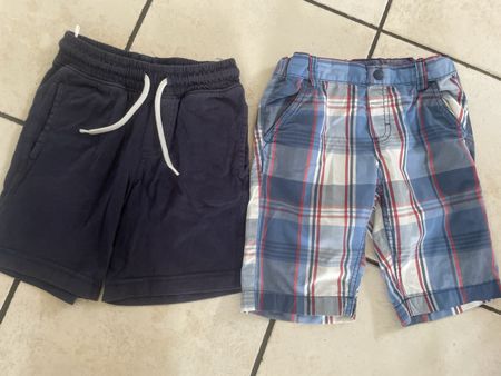 2 C&A Shorts, Gr. 116, Sommer-Look für Jungs!