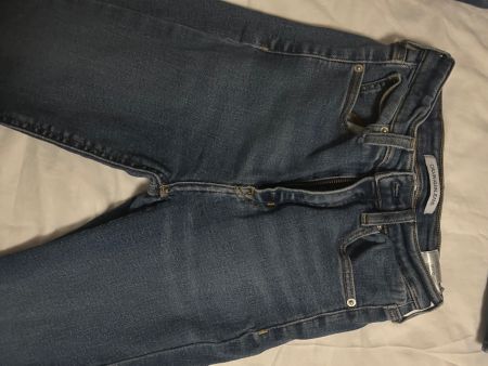 Jean Calvin Klein, taille 28, parfait pour l'automne!