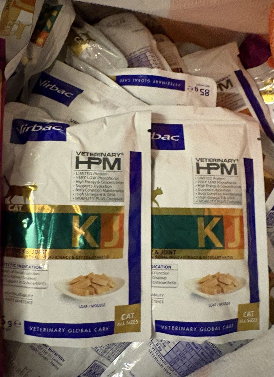 Mangimi: Katzenfutter und Streu – Nuovo e nell'imballaggio originale da Winterthur venduto da smarty_07 1