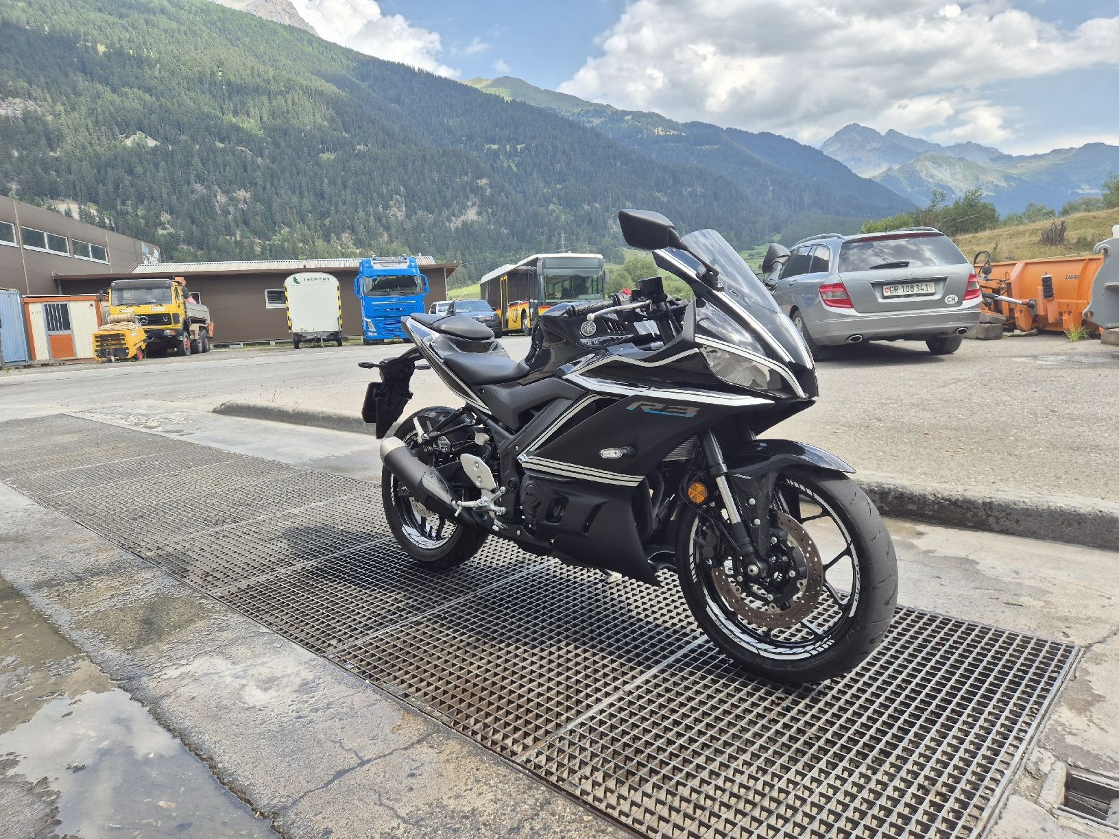 Yamaha Strada: Yamaha YZF R3 – Usato da Savognin venduto da Mic_web6 5