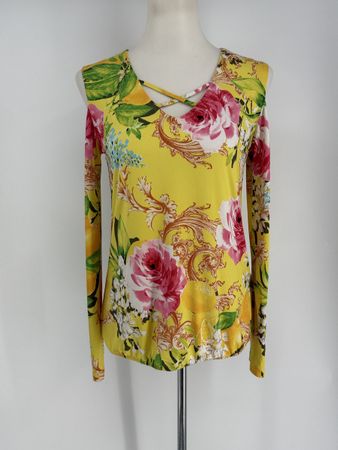 Shirt Gr. 36/38 von Bodyflirt mit Blumenmuster Cut-Outs 