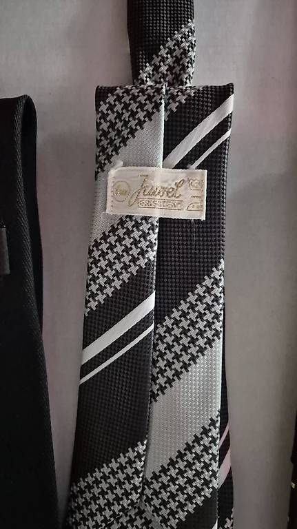 Krawatten: Vintage Herren Krawatten 7 Polyester & Seide – Gebraucht aus Zuerich von Moysy 2