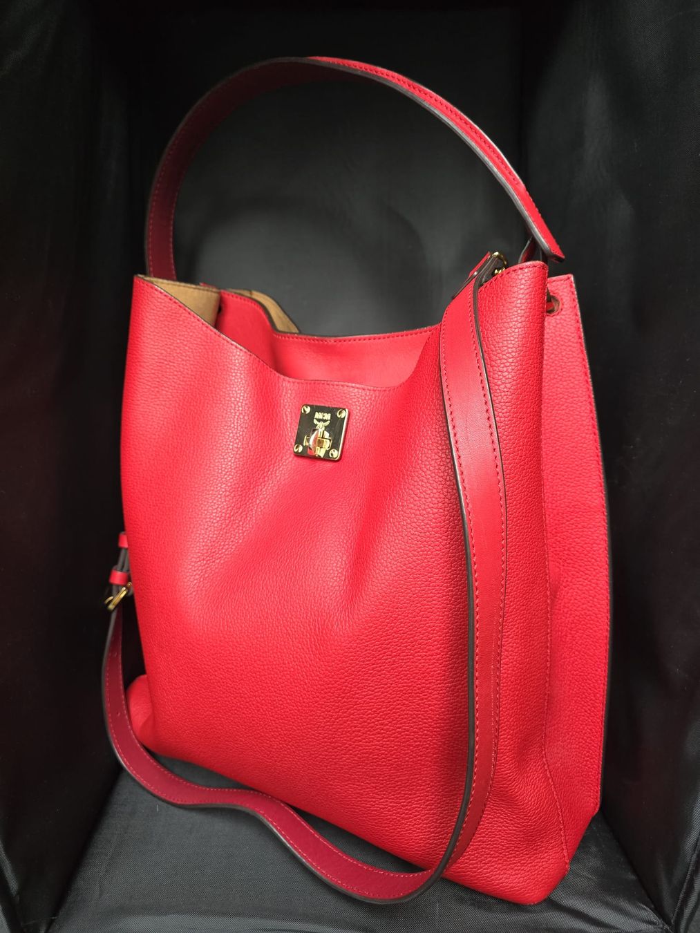 Mcm Borse da donna: Exklusive MCM Tasche in edlem Rot – Nuovo (secondo la descrizione) da Zürich venduto da Lex_i