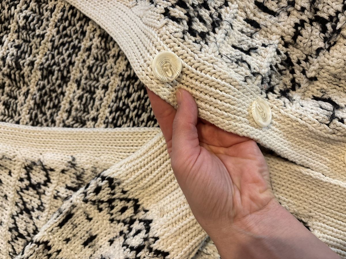 Zara Pullover & Sweatshirts: ZARA pull taille S – Gebraucht aus Attalens von Skorpionica 1