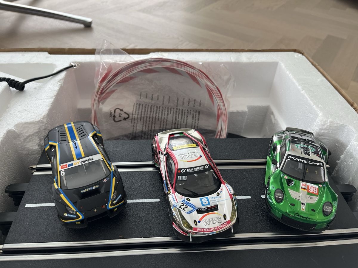 Carrera Modellini d'auto: Carrera Digital 132 - Starter Set – Usato da Unteraegeri venduto da wil_j9jx 2