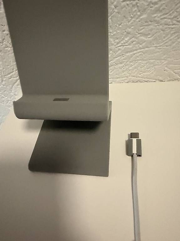 Docking station: Docking pour iPhone ou autre smartphone . – Nuovo (secondo la descrizione) da Ollon VD venduto da reefguard 3