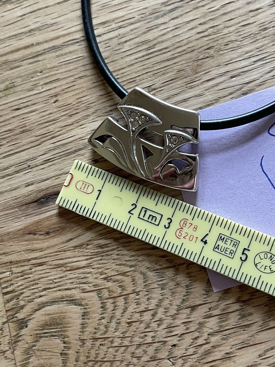 Pierre Lang Catenine: Halsband mit Anhänger Pierre Lang – Usato da Flawil venduto da Naphtali 5