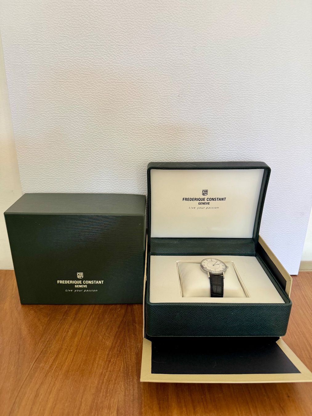 Frederique Constant Orologi: Frederique Constant Classics Slimline Automatic Gents + Box – Usato da Zürich venduto da Nobs1 1