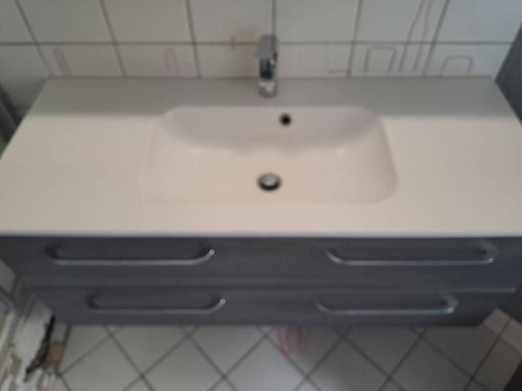 Mobili per bagno: Badmöbel mit Lavabo – Usato da Neukirch (Egnach) venduto da Homer21 1