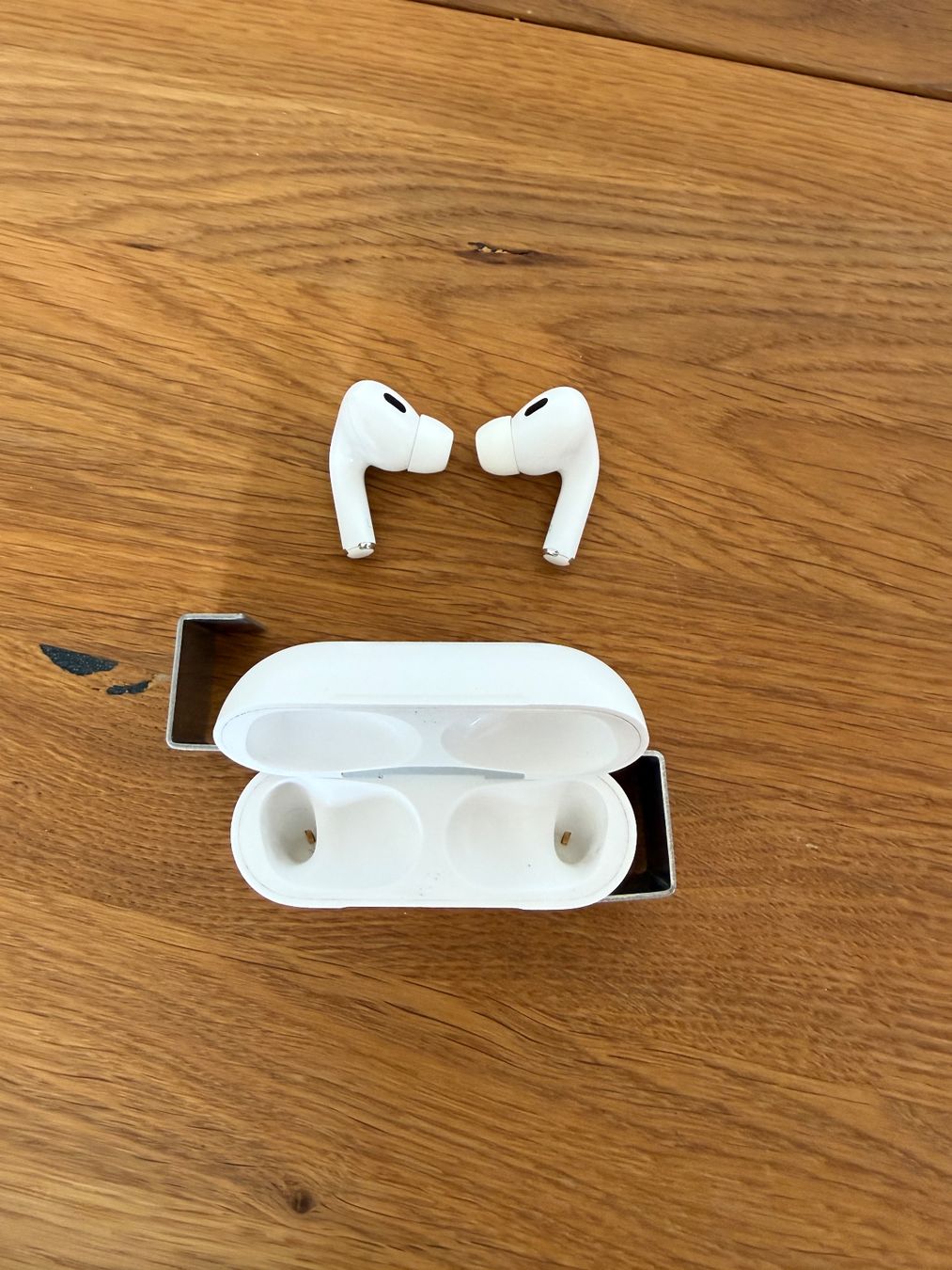 Apple Cuffie: APPLE AirPods Pro 2 – Usato da Lausanne venduto da Nine1982 1