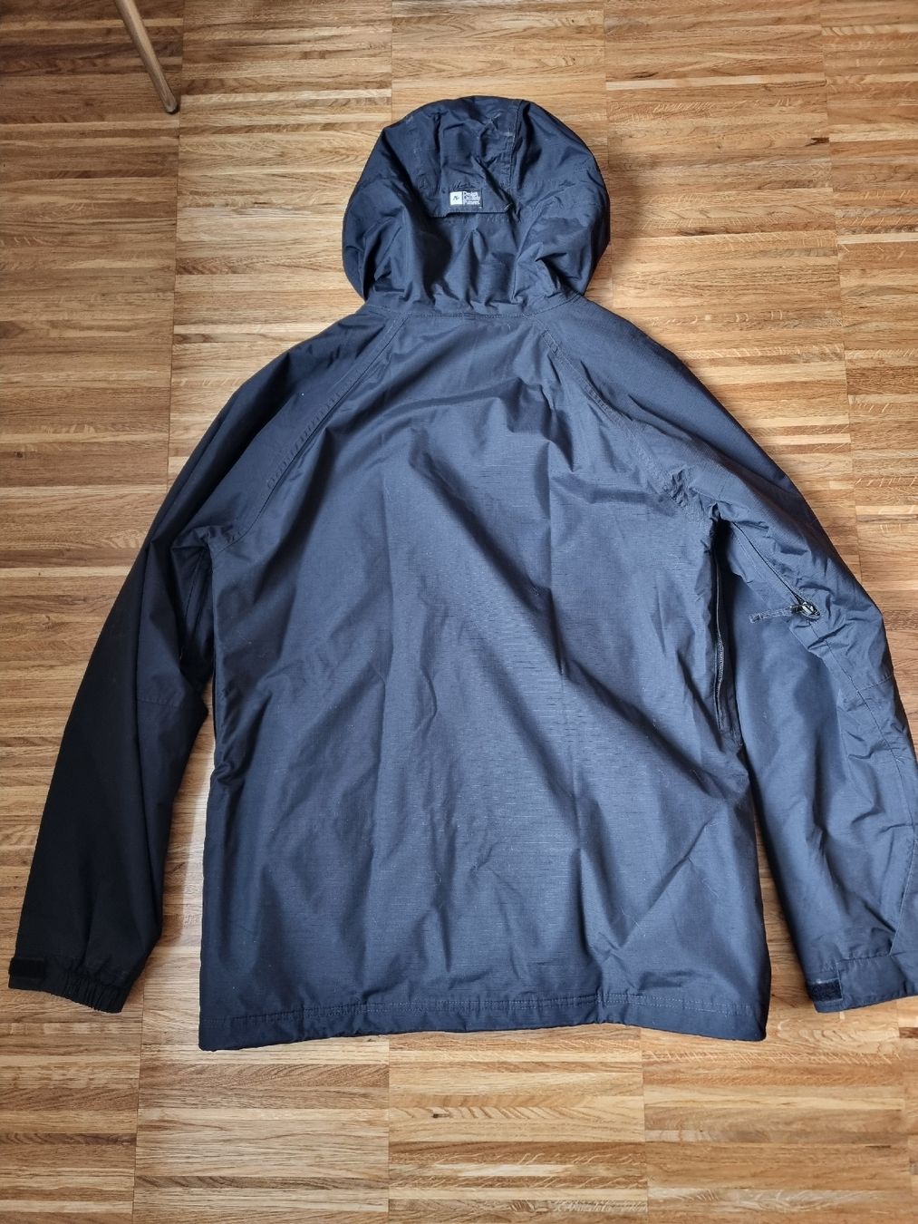 Burton Jacken: Analog Snowboardjacke – Gebraucht aus Liebefeld von Nobody7 1