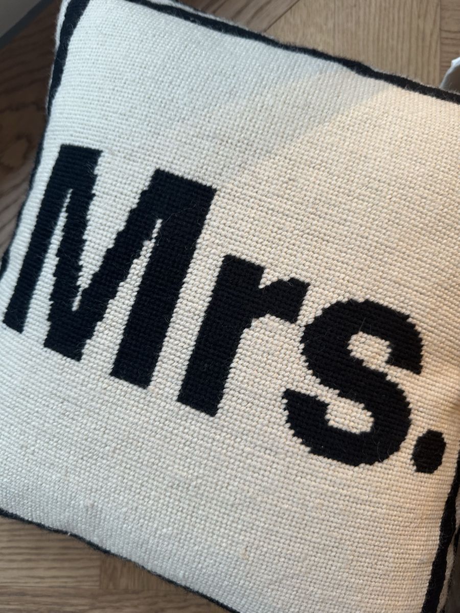Cuscini: Jonathan Adler Kissen Mrs. 45x45 – Usato da Zürich venduto da aow_8p7m 2