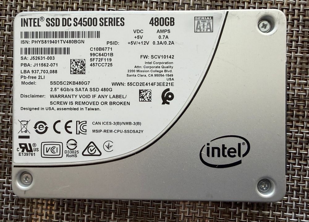 Intel Harddisks: Intel SSD 480GB 2.5" SATA SSD – Gebraucht aus Glattpark(Opfikon) von Golghot92
