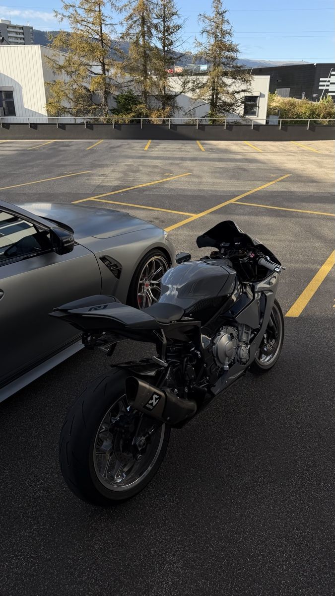 Yamaha Route: R1 9000km – D'occasion à Neuchâtel par ale_2v6y 5