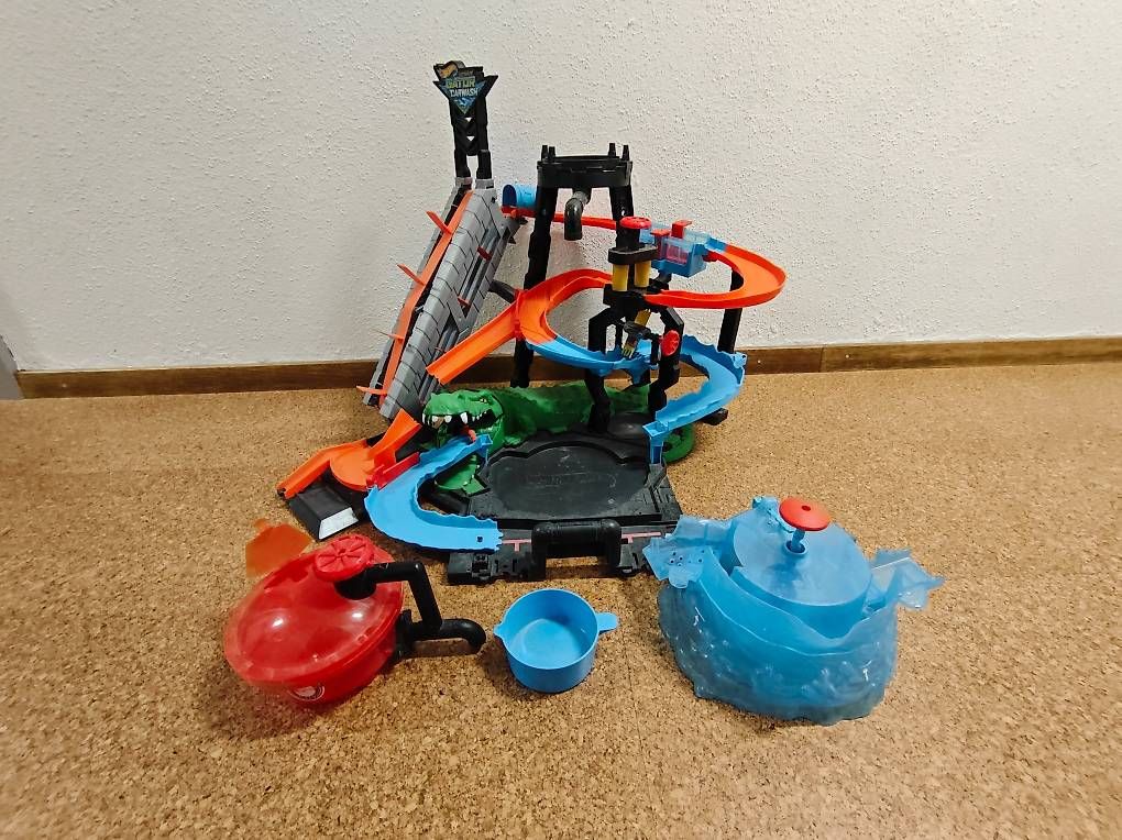 Hot Wheels Giocattoli: Hot wheels Waschanlage – Usato da Gipf-Oberfrick venduto da mises08 1