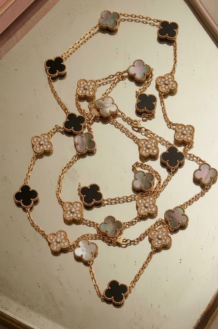 Ketten: Collier Alhambra doré diamants nacre – Neu und originalverpackt aus St-Maurice von Sandrinette123