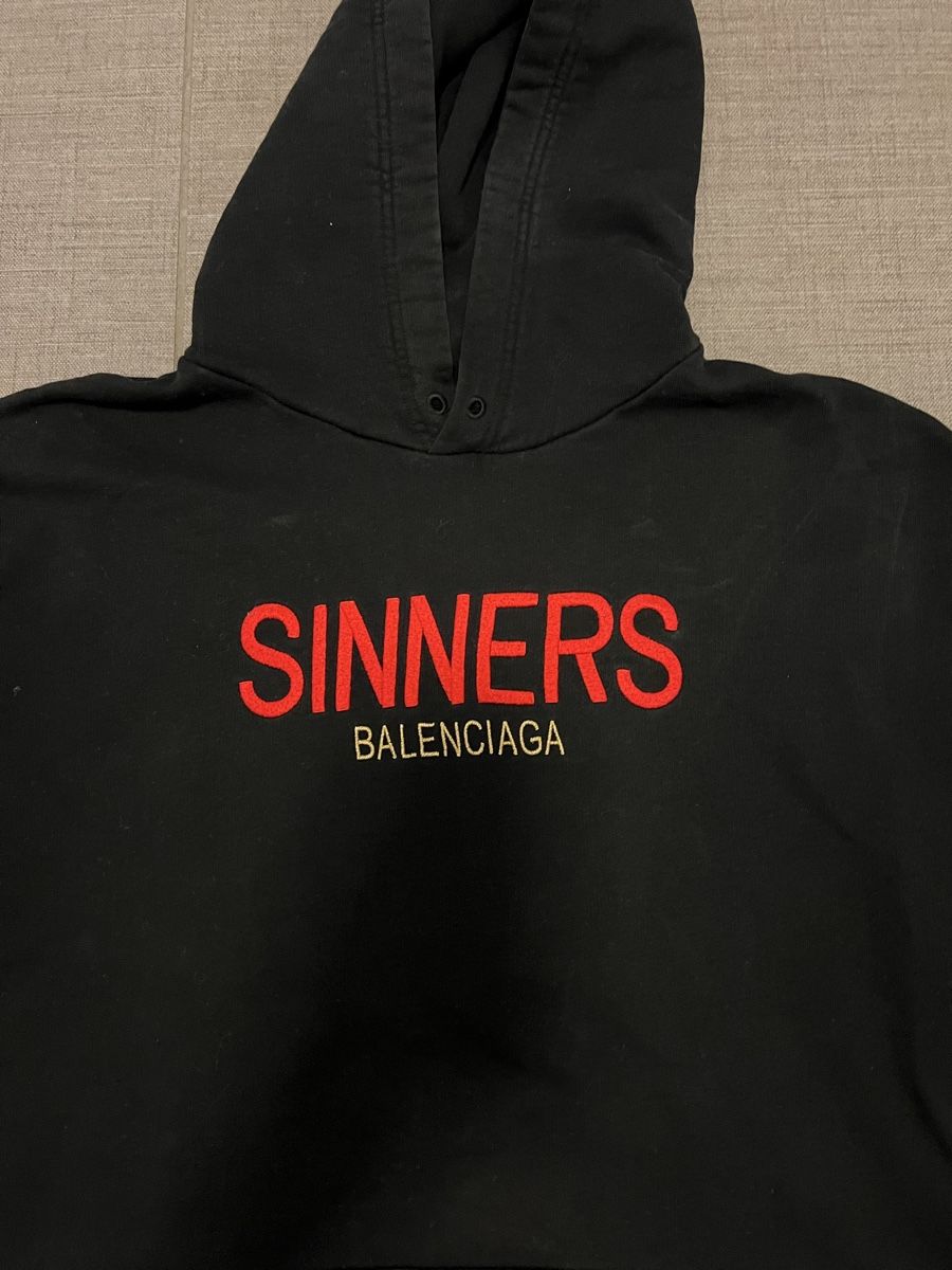 Balenciaga Maglioni & Felpe: Balenciage, hoodie oversized, size M – Usato da Zürich venduto da son_f7qw 1