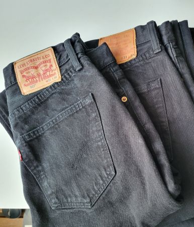 2 x Levi's 501 W31 L30 schwarz, 2-4 x getragen und gewaschen