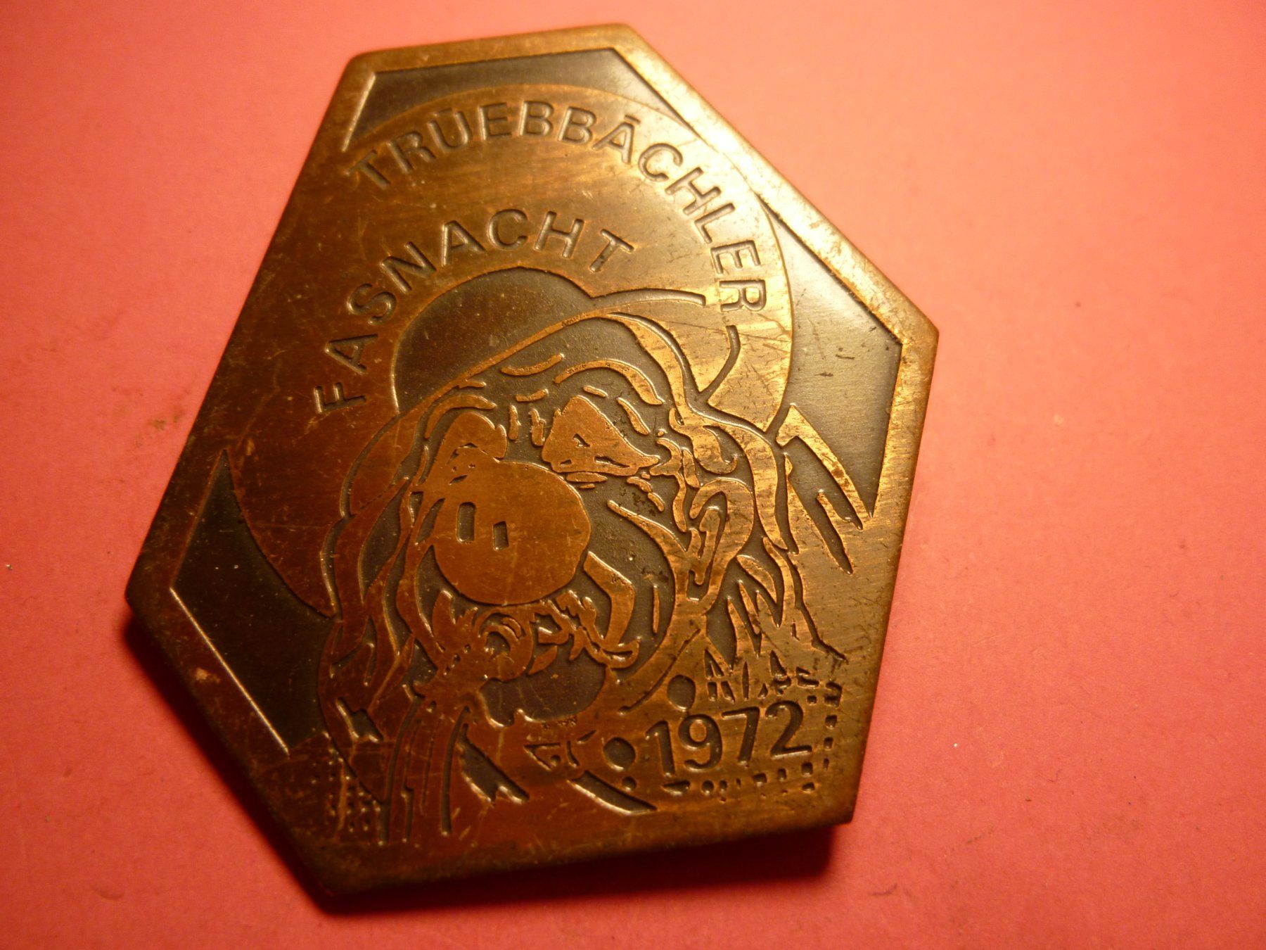 Plaketten & Abzeichen: TRÜBBACH 1972 BRONZE – Gebraucht aus Ried (Muotathal) von Mandarin02