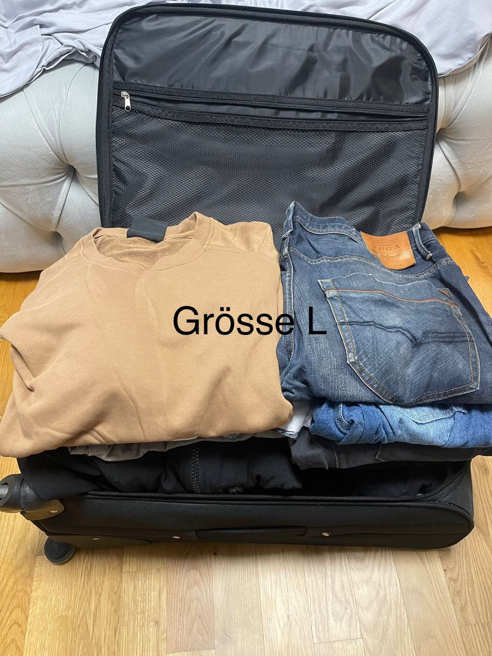 Lotti di vestiti: Kleiderpaket Herren Grösse L - Shirts,Jeans, Pullover, Jacke – Usato da Arbon venduto da Feuerschalen