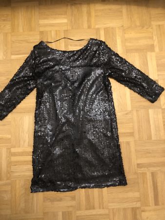 Robe à sequins gris Zara