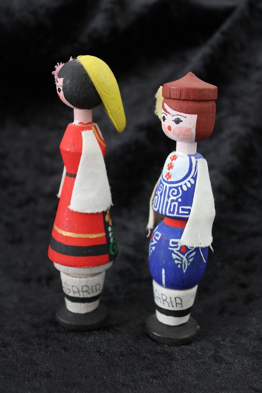 Statuette: 2 Holzfiguren Bulgarien, – Usato da Locarno venduto da fripui 2