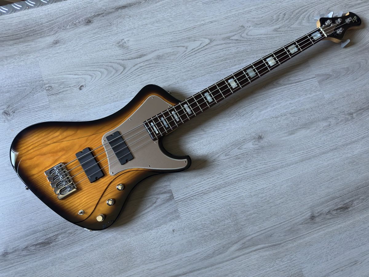 Esp Musikinstrumente: ESP Stream Bass – Gebraucht aus Recherswil von Geruempel
