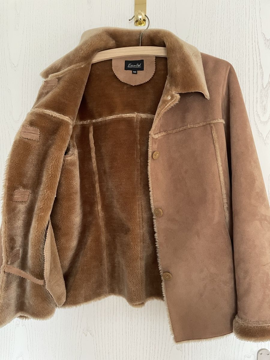 Essentiel Antwerp Giacche: Jacke mit Fell – Usato da Ottikon venduto da CurcioA 2