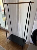 Kleider stand 