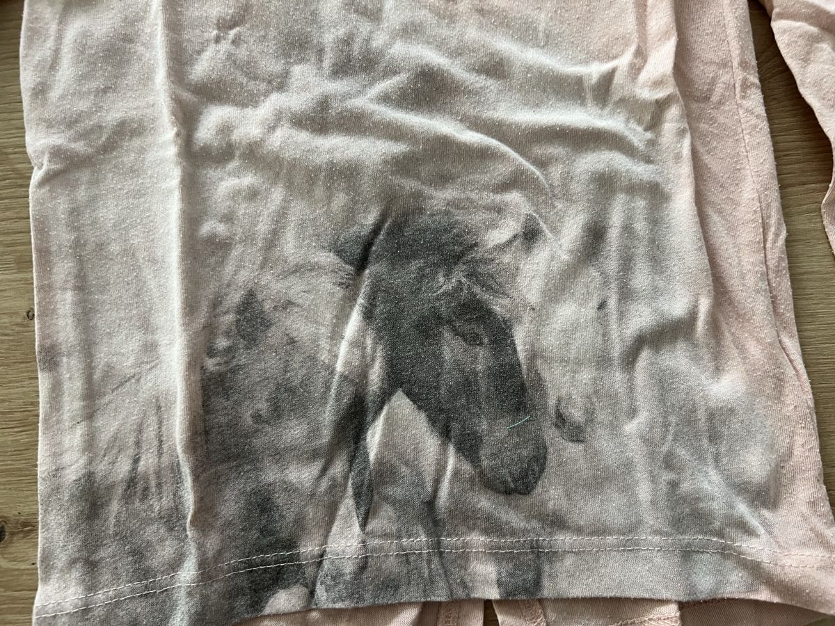 Camicette, T-shirt & Top: Super süsses Pferde-Shirt, Grösse 92/98 – Usato da Thun venduto da Siladi 1