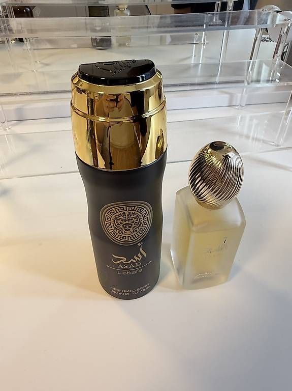 Parfum & Eau de Toilette: Parfüm – Gebraucht aus Zuchwil von lor_b67f 1