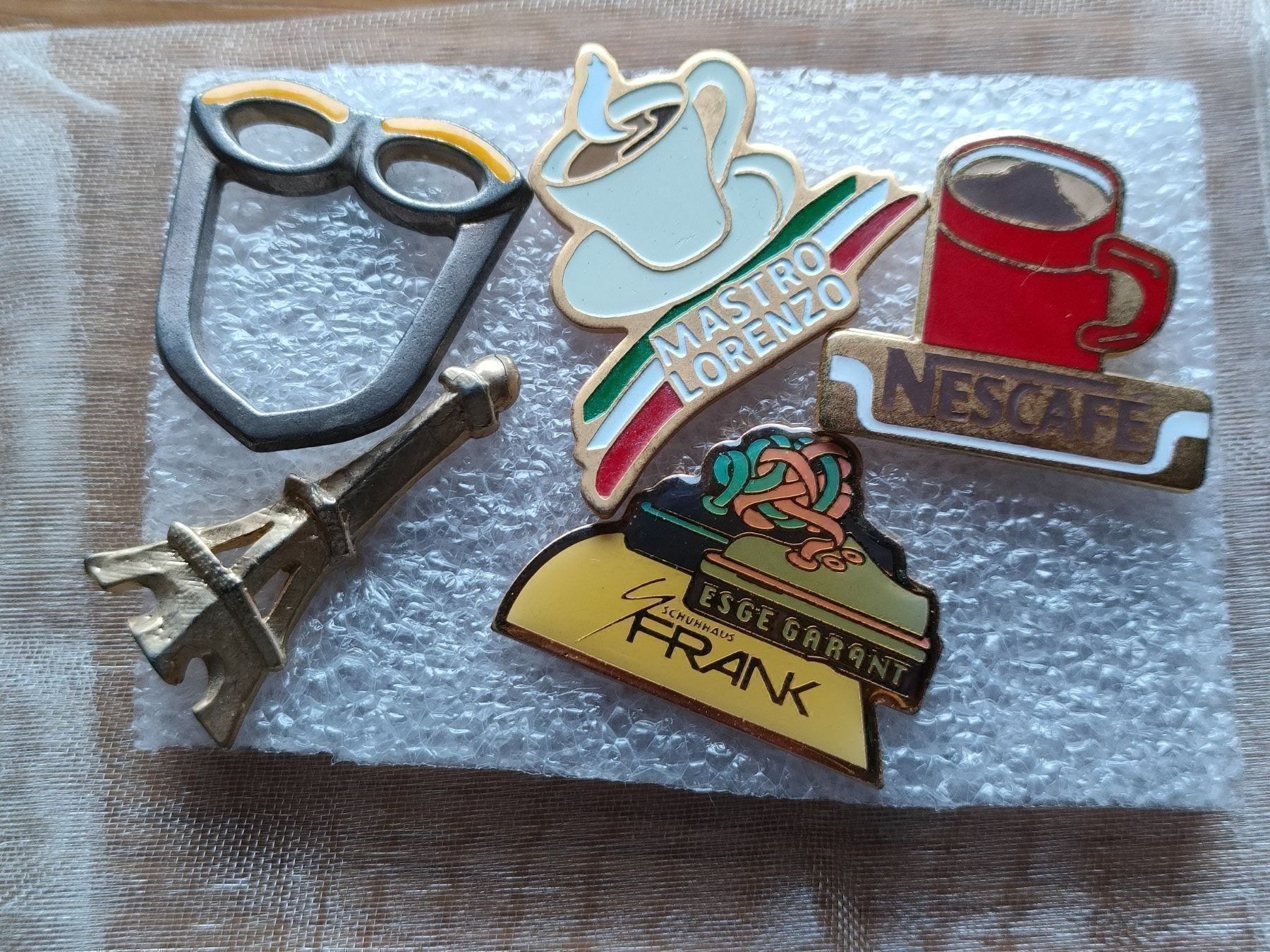 Placchette & Badge: Pins Kaffee – Usato da Brugg AG venduto da Mashaba 2