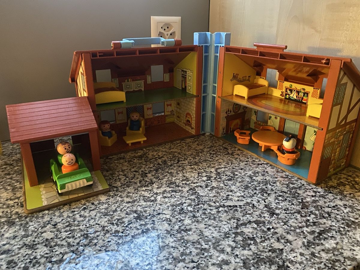 Case e mobili per bambole: Puppenhaus – Usato da Seewen SZ venduto da shaky01 4