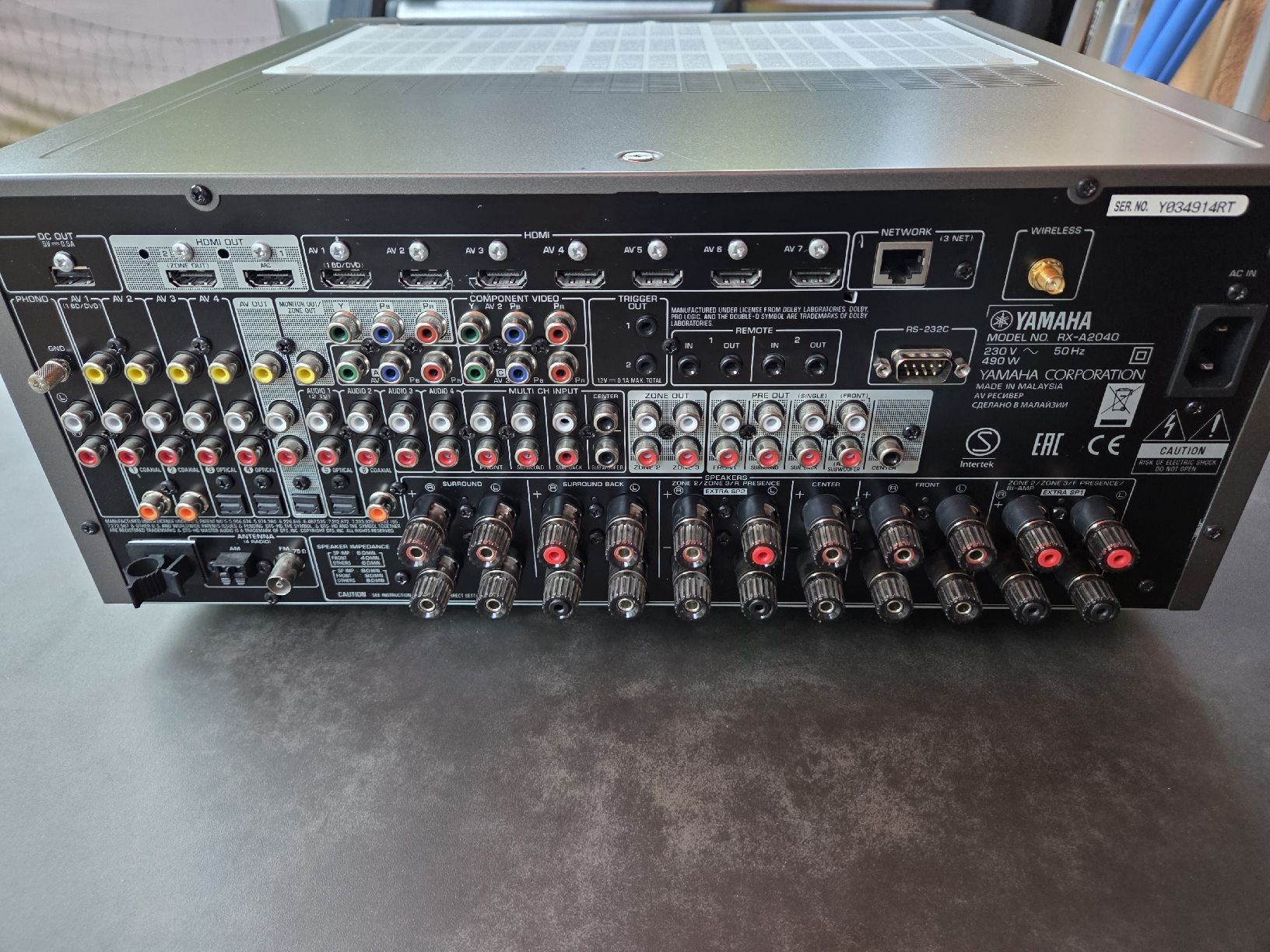 Yamaha Heimkino: Yamaha RX-A2040 AV Receiver silber – Gebraucht aus Arbon von Mamamia13 6