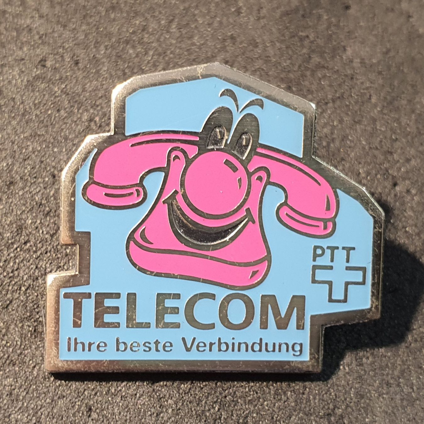 Plaketten & Abzeichen: W061 - Pin Telecom PTT Telefon – Gebraucht aus Reinach BL von Boston-Verkauf