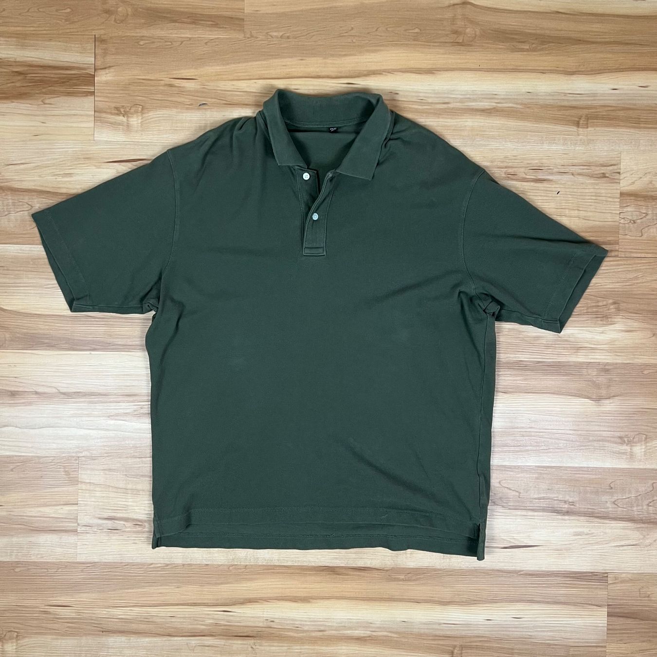 Polo-Shirts: Vintage Oversized Poloshirt Olive – Gebraucht aus Herisau von 1asupply