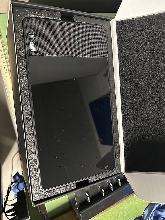 Lenovo Tablet PC: Lenovo Think Smart Teams Display – Usato da Bättwil venduto da Waltii89 1