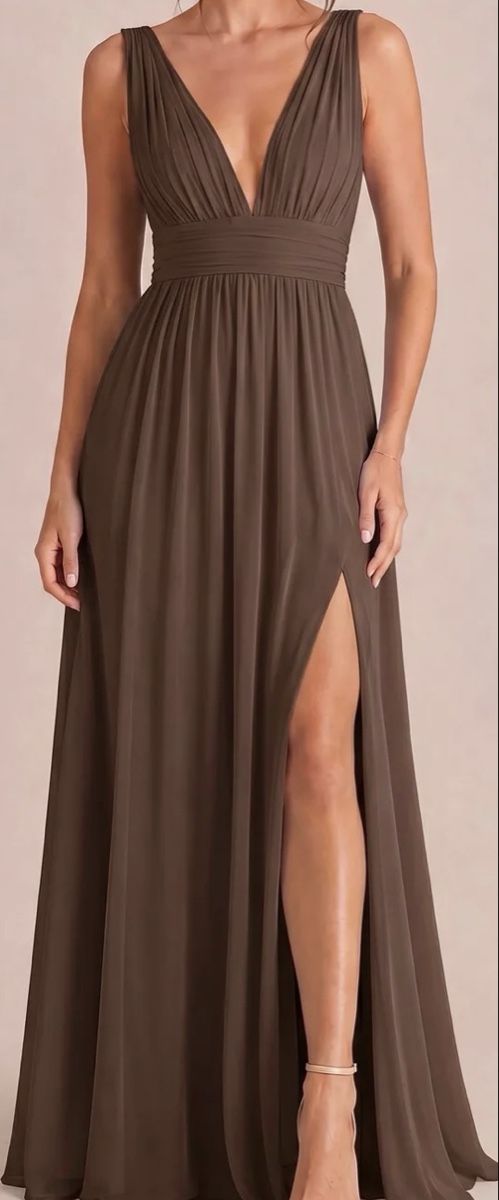 Kleider: Abendkleid braun – Neu und originalverpackt aus Blatten b. Naters von ali_85cz