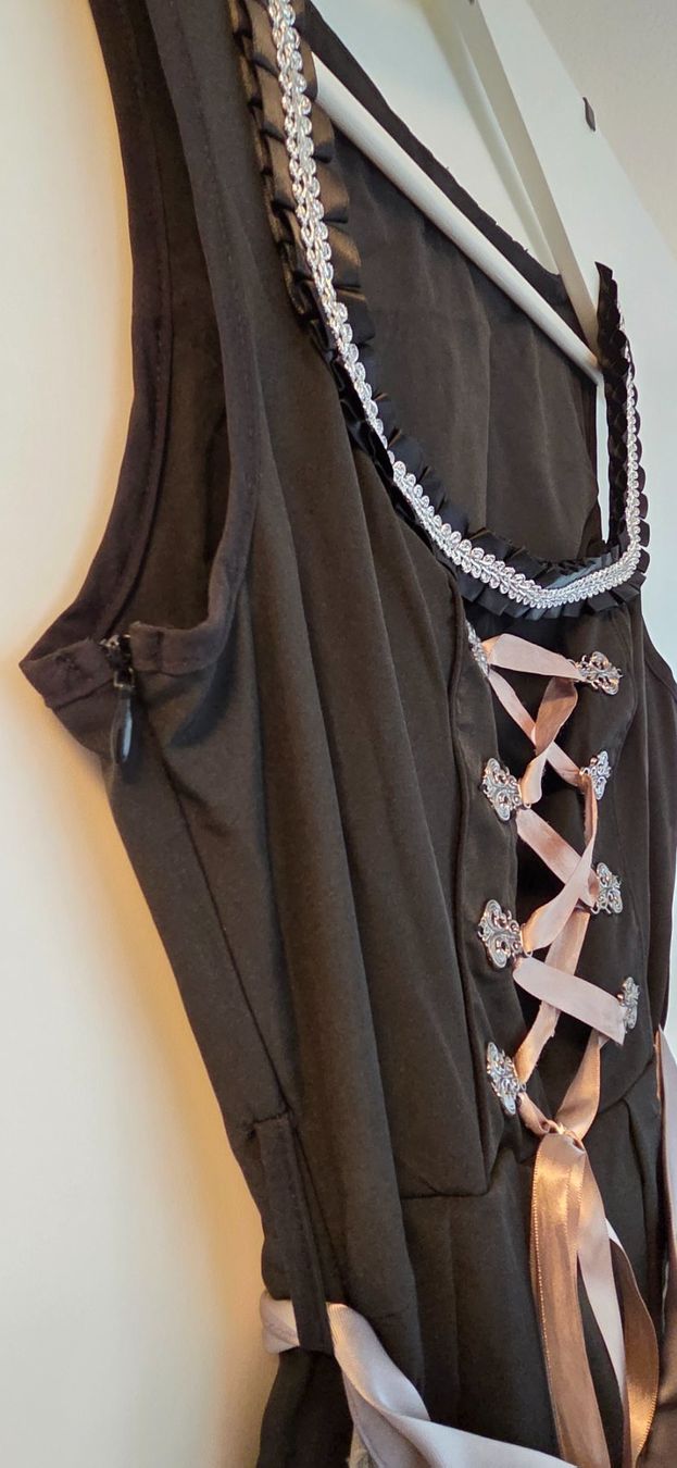Vestiti: Modernes Dirndl - NEU – Nuovo (secondo la descrizione) da Rupperswil venduto da sw3_m5yn 2