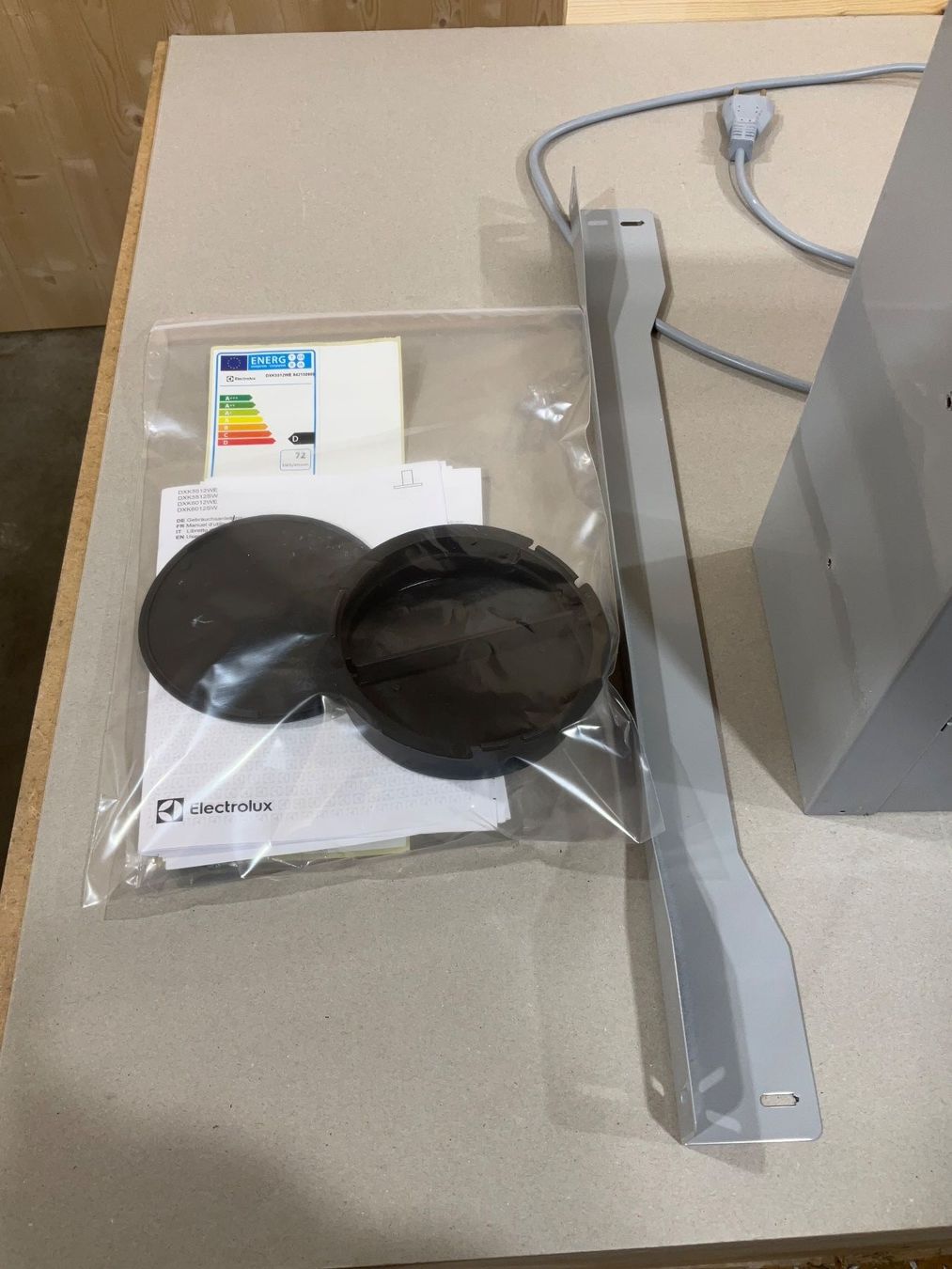 Electrolux Dampfabzug: 132 Electrolux Dampfabzug aus Küchenliquidation – Neu (gemäss Beschreibung) aus Derendingen von  3