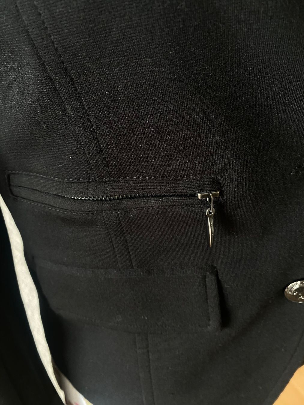 Giacche: Coole Jacke schwarz mit Details CacheCache  Gr S – Nuovo (secondo la descrizione) da Schönenberg ZH venduto da Pfupfli1 2