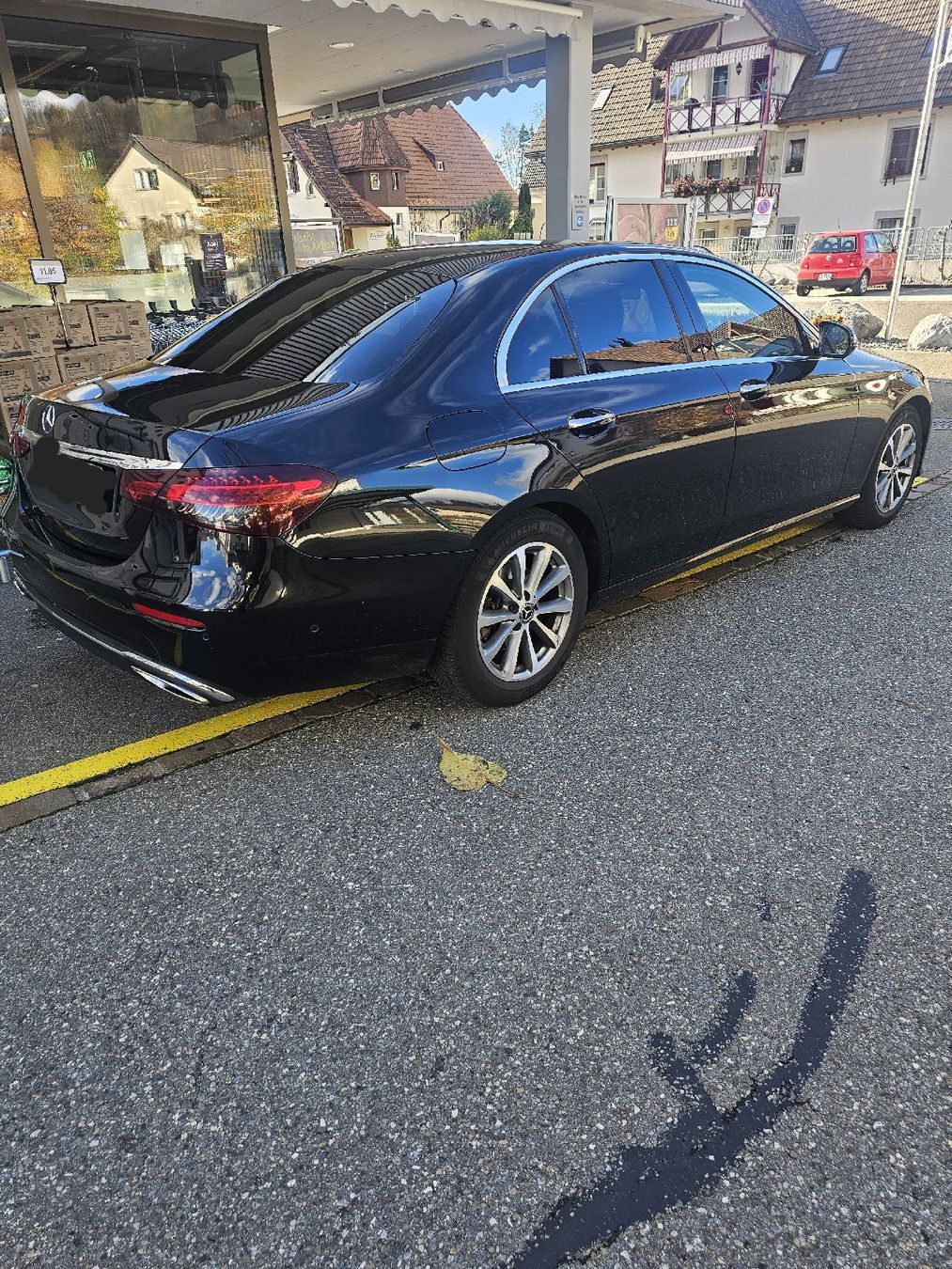 Mercedes-Benz Automobili: Mercedes-Benz E220d 4Matic – Usato da Wetzikon ZH venduto da tlac 4