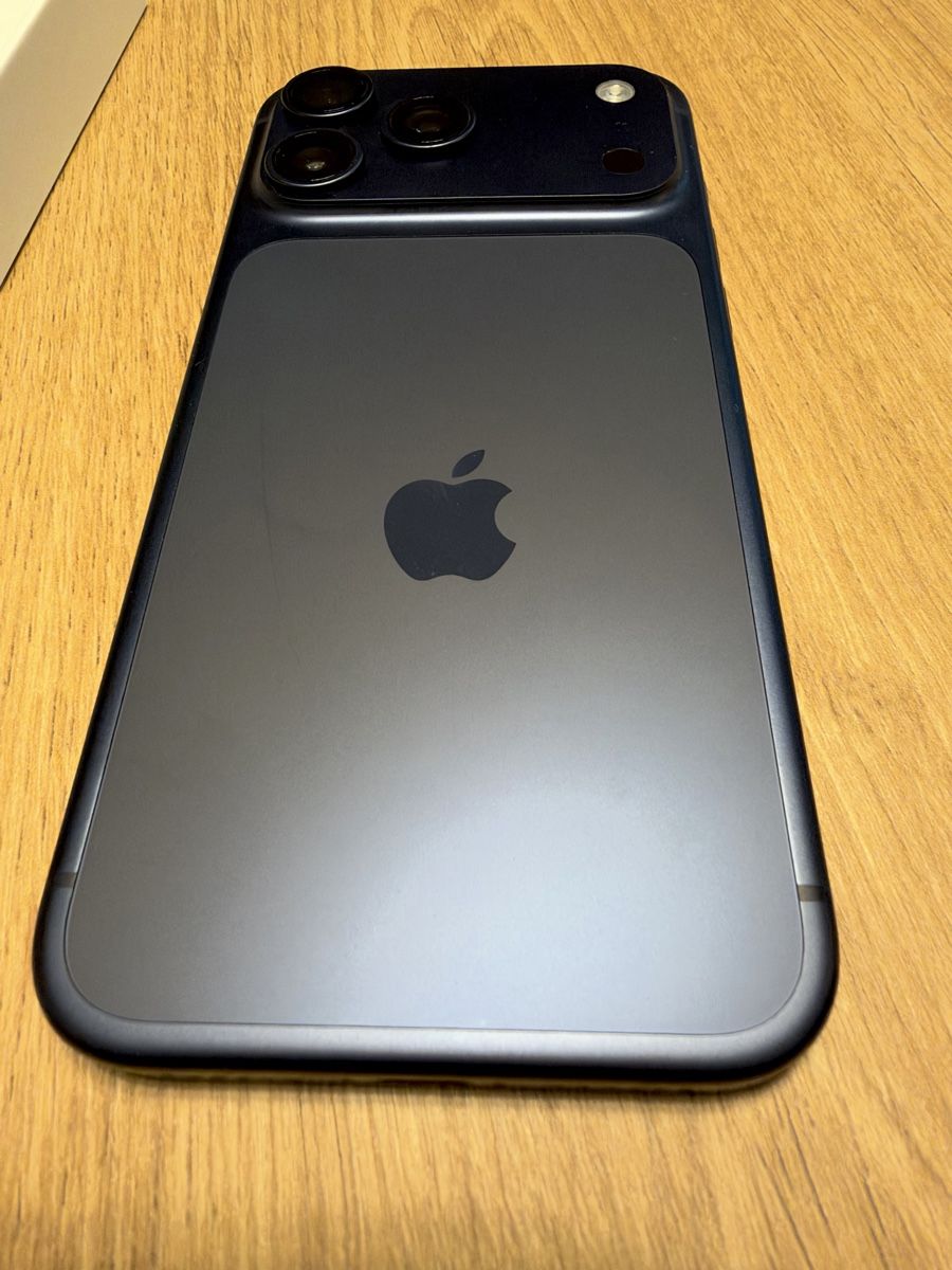 Apple Portables: iPhone 17 Pro Max blau 256GB – Neuf (Voir description) à Engelburg par Galena92 2