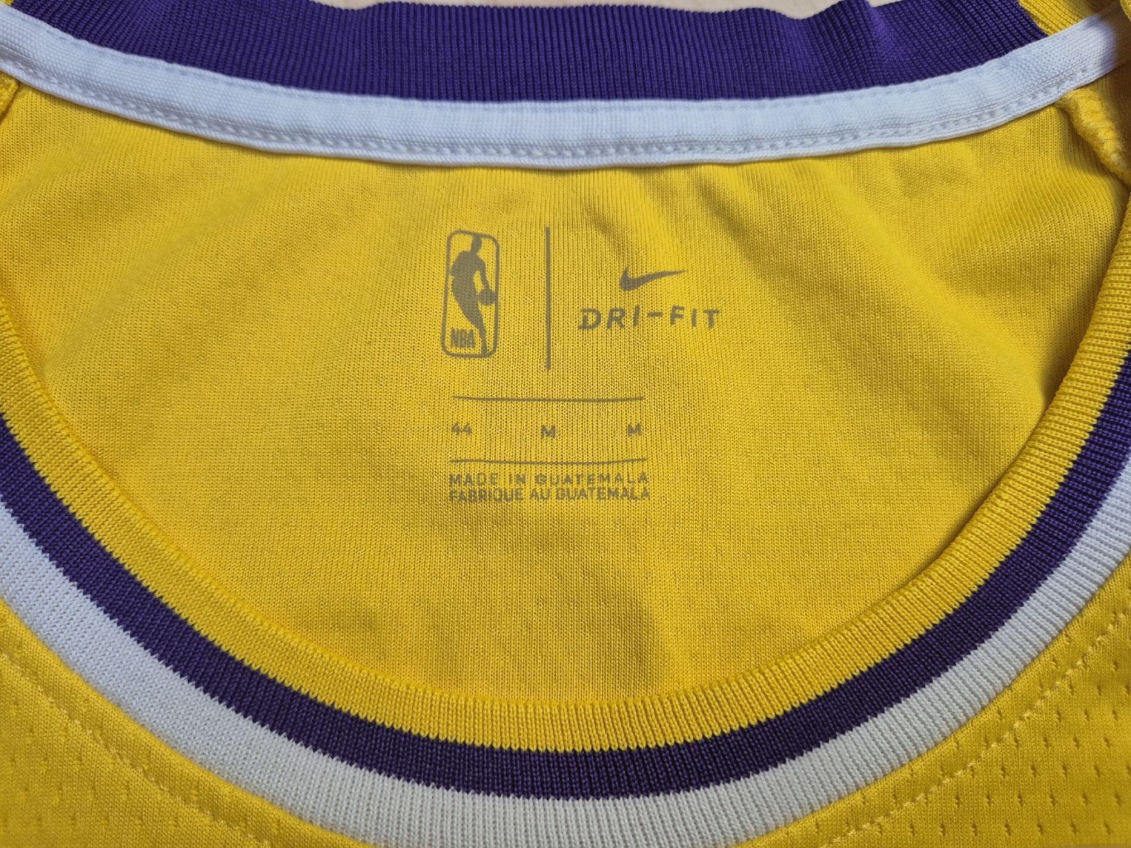 Nike Leibchen & Hosen: Nike Lakers Kuzma Jersey Grösse M – Gebraucht aus St. Gallen von CaliSunshine 4