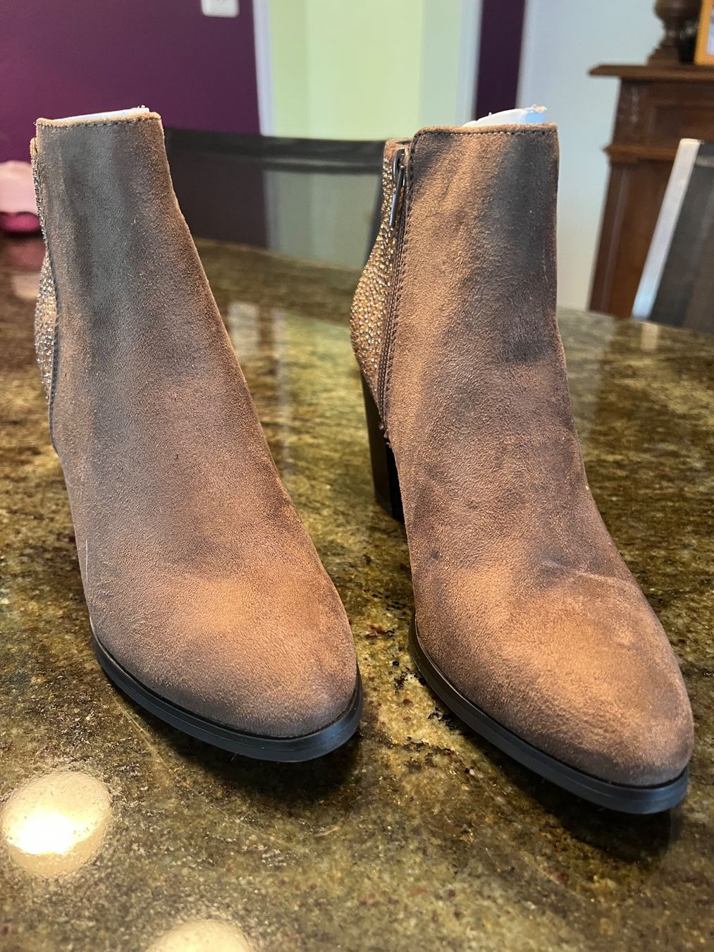 Scarpe da donna: Herbstliche Stiefeletten mit Strass, Gr. 38 – Nuovo e nell'imballaggio originale da Neftenbach venduto da ernach 7